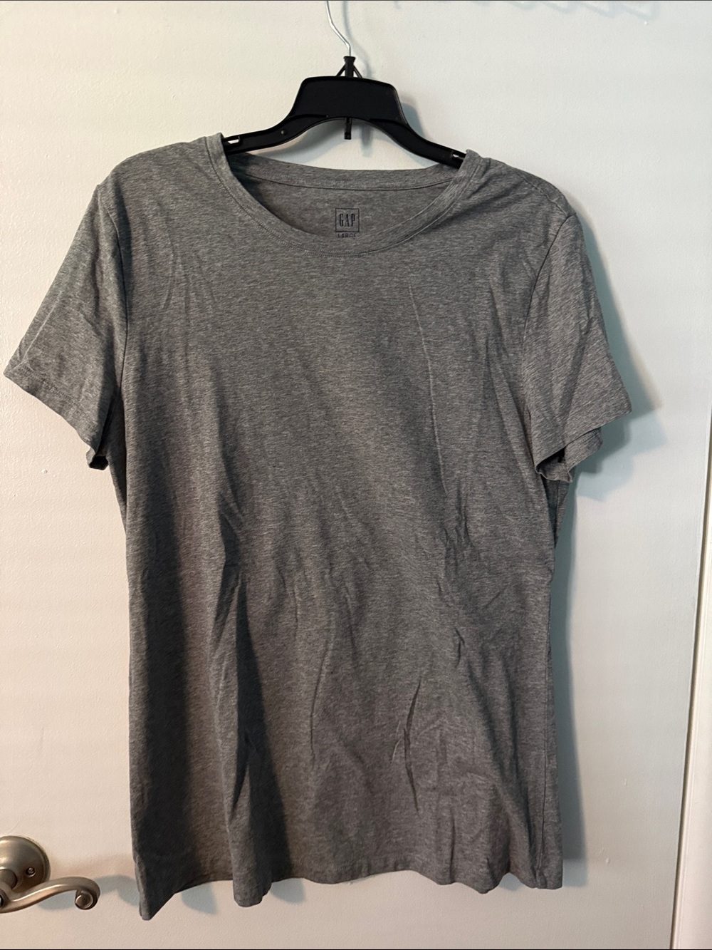 Gap Women's Short Sleeve Crew Neck T-Shirt in Heather Gray